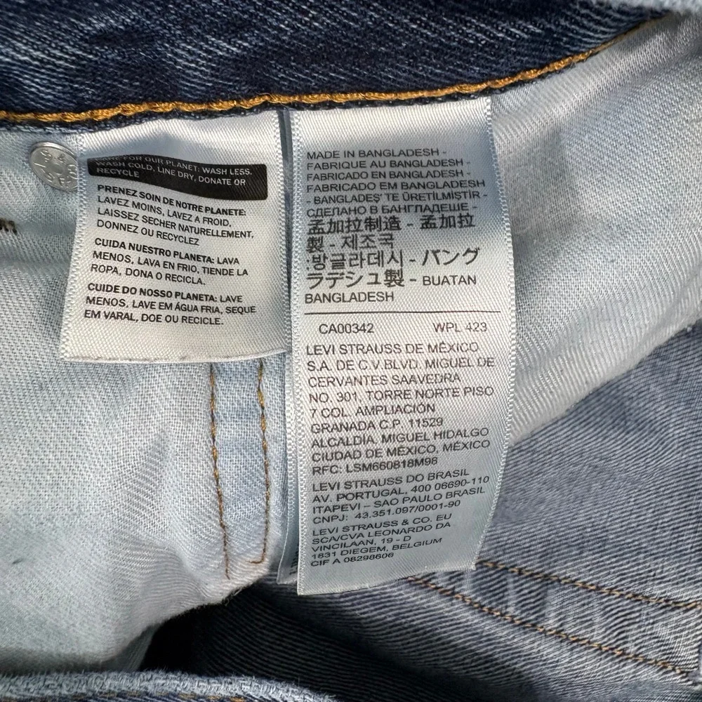 Levi's Jeans Mens Size 34x32 Blue 550 Relaxed Fit Tapered‎ Leg Denim Everyday